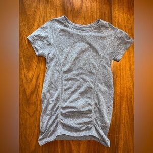 Women’s Athleta Athletic Top Size Small